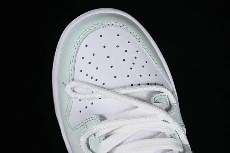 All categories Nk SB Dunk series Nk SB Dunk Low low-top sneakers Nk Dunk Low bubble sea salt fresh white and blue simple SB low-top casual sneakers FD9922-151